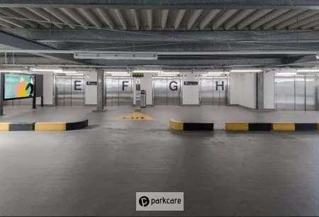Parcheggio P3 Aeroporto Zurigo foto 3